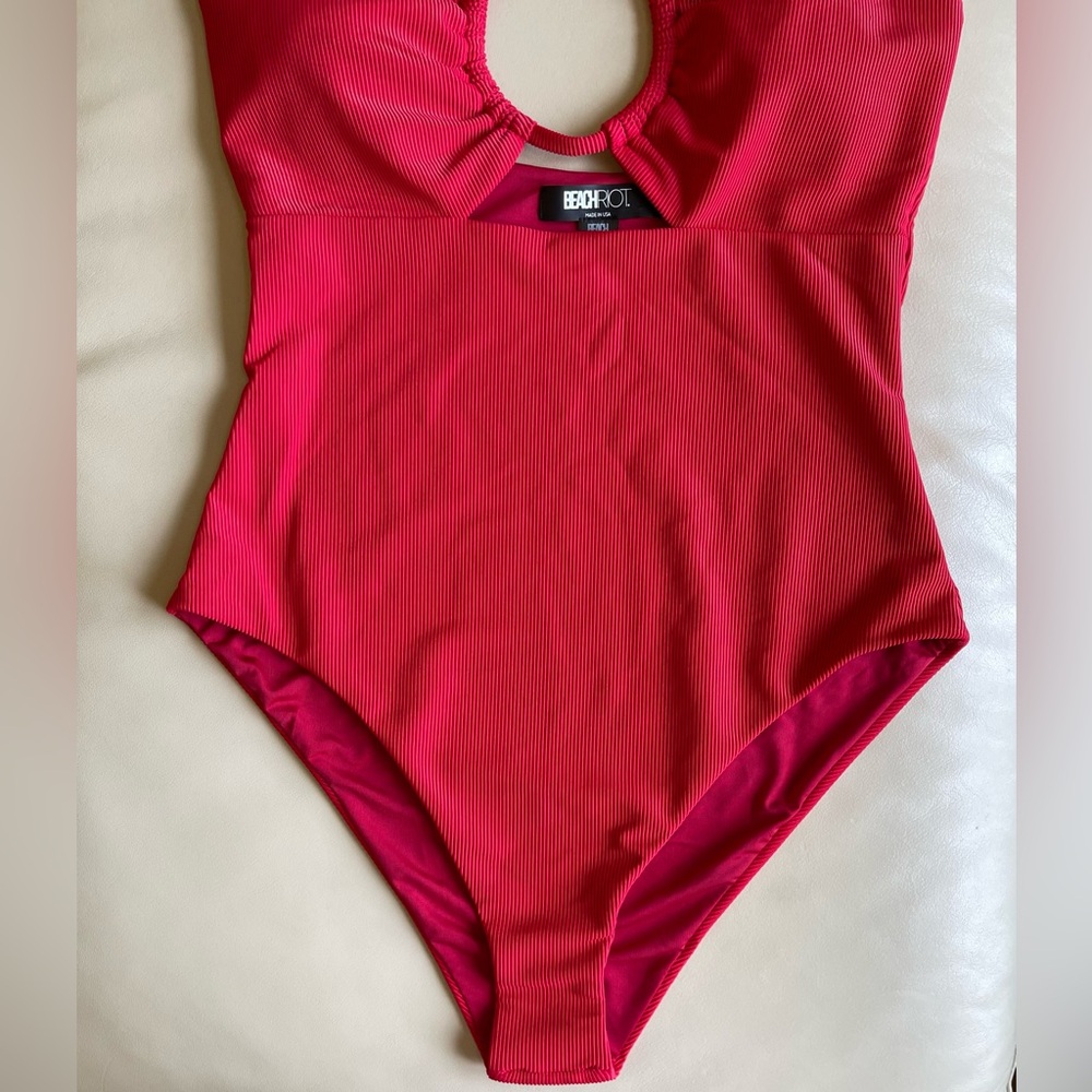 Beach Riot Phoenix Halter One-Piece Swimsuit; Color: Red; Size: Large - Picture 12 of 16